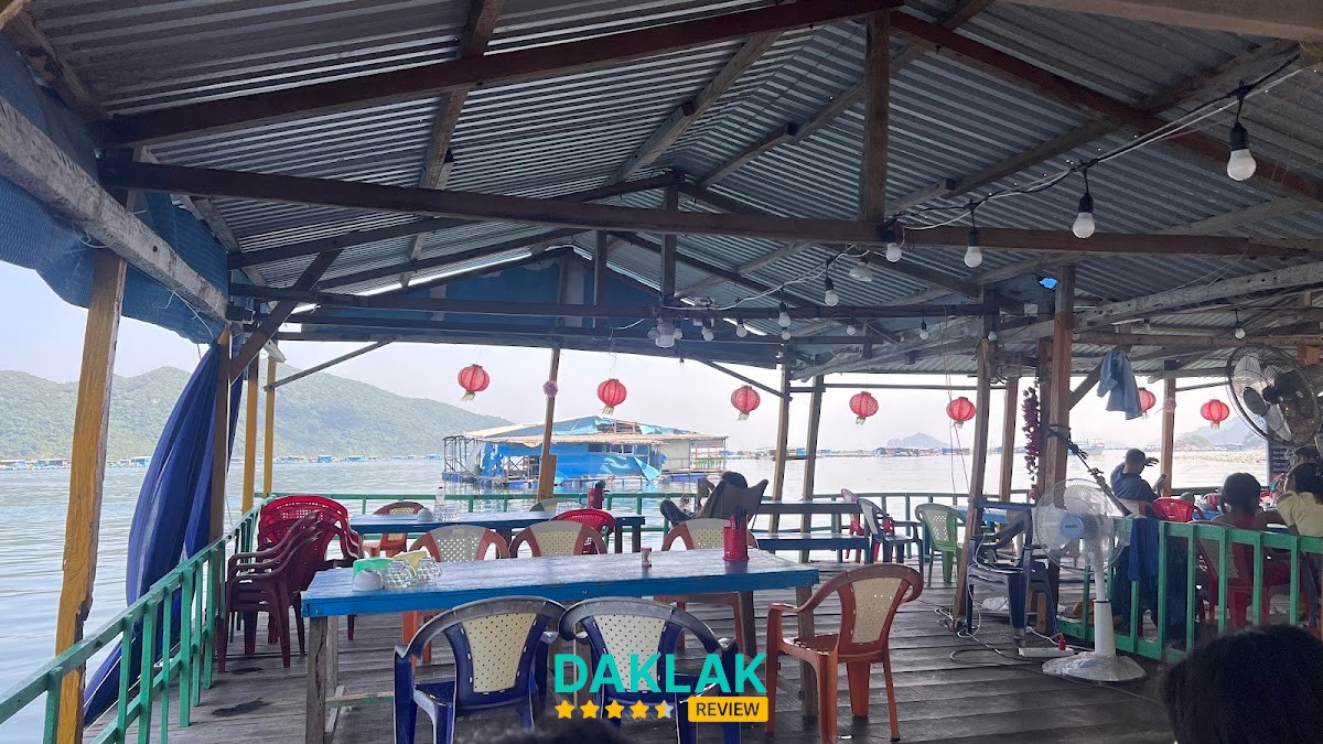 Bè Nổi Hai Ổn tại Vũng Rô