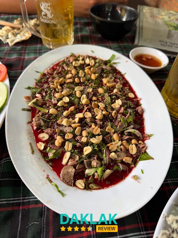 Khu ăn uống Hồ câu Cao Quyền