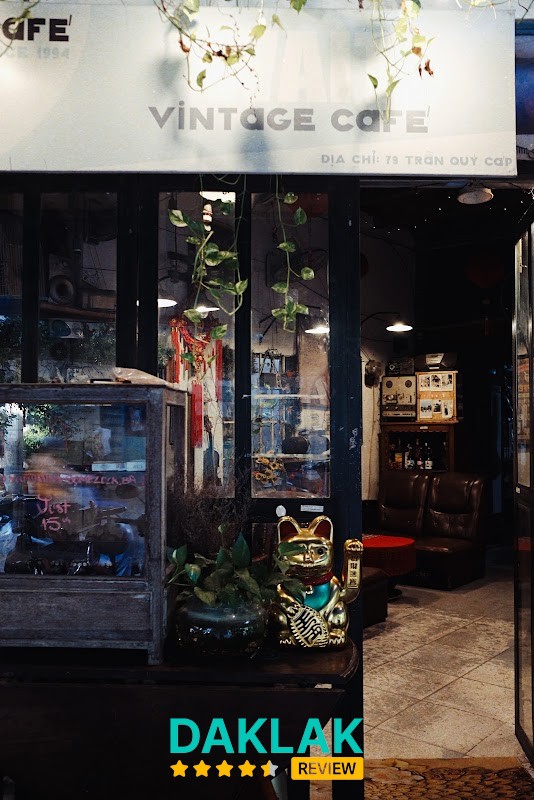 Wait Vintage Coffee gần biển Tuy Hòa