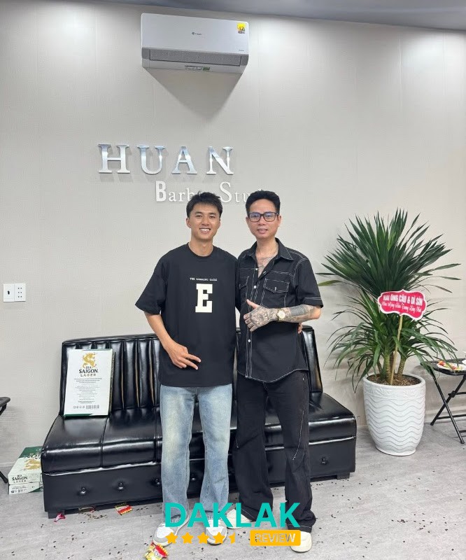 H U A N Barber Studio tại Buôn Hồ