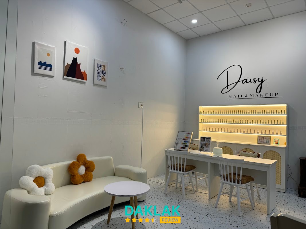 Daisy Nail & Makeup tại Krông Pắc