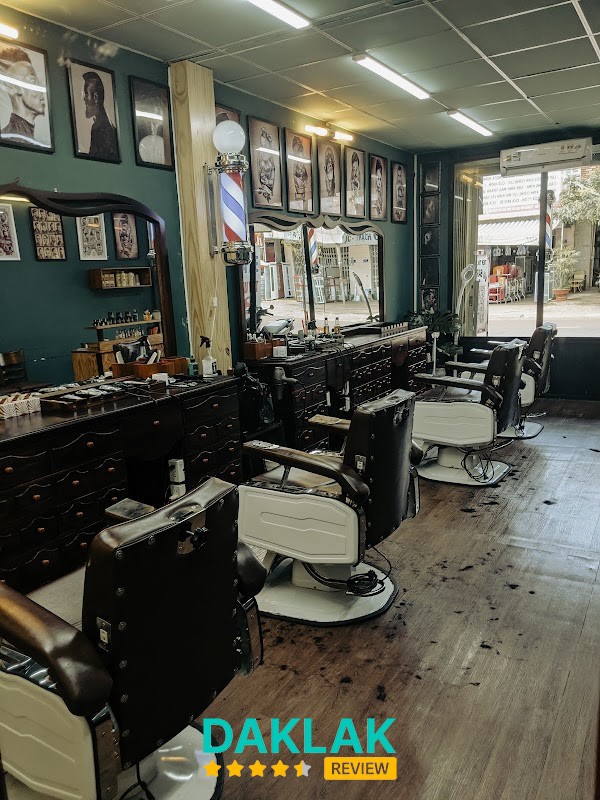 Vũ BarberShop tại Quảng Phú