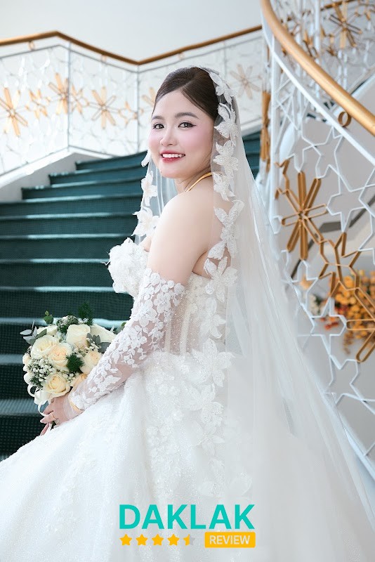 VU PHAN MAKEUP CLASS - Trang điểm Tuy Hoà -Phú Yên - Tiệm Trang Điểm Tuy Hòa - hình 2