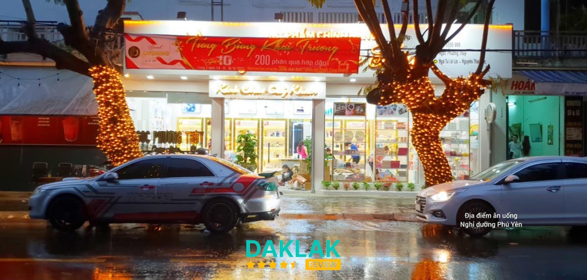 Ngọc Phương Thuỳ Cosmetics - Tiệm Trang Điểm Tuy Hòa