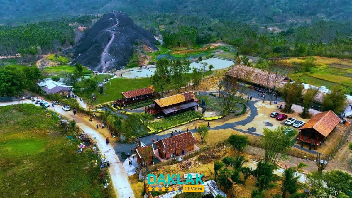 Núi Đá Voi Mẹ Đắk Lắk
