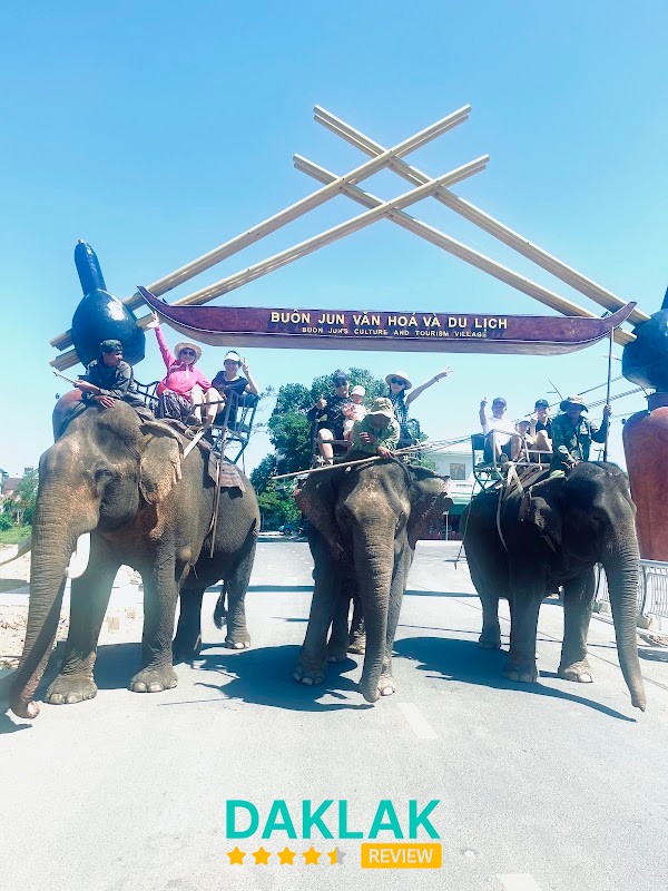 Khu du lịch Hồ Lắk Đắk Lắk