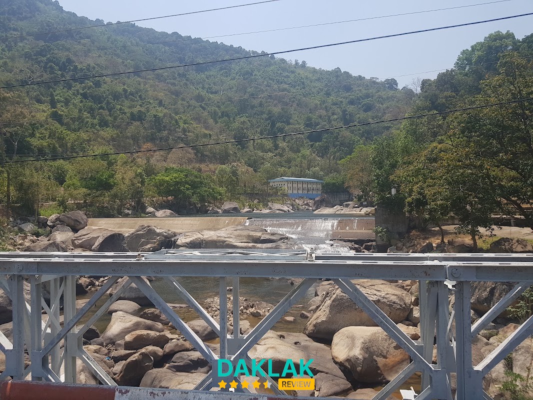 Không gian thiên nhiên Thác Krông Kmar