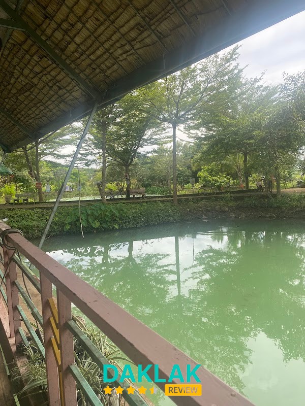 Không gian Hồ Câu 99 Cuôr K'Nia