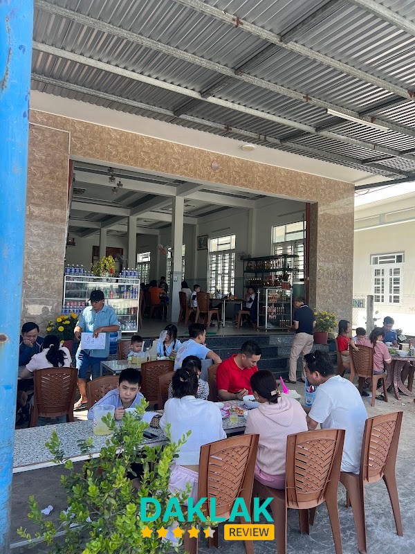 Nhà Hàng Sáu Vương tại Sông Cầu