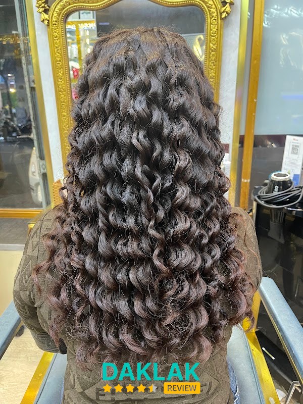 Hair Salon Tú Trinh tại Tuy Hòa