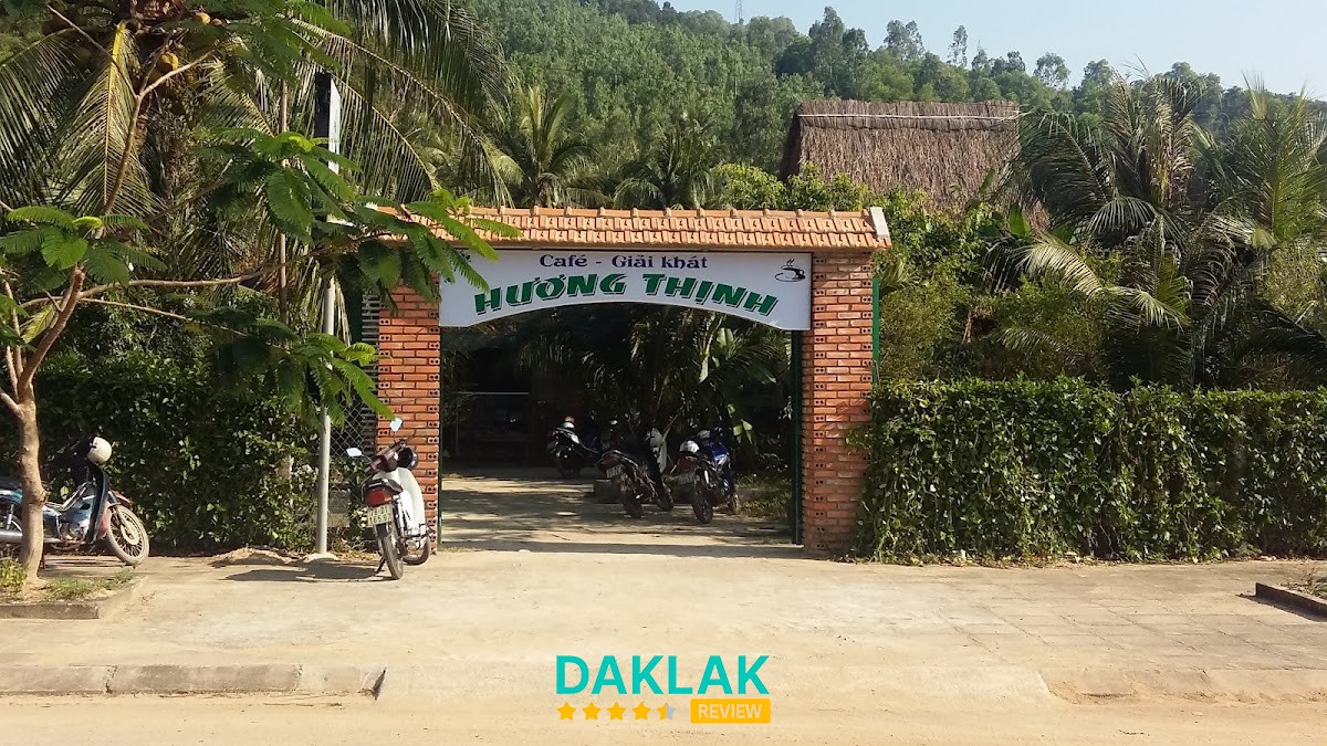 Cafe Hương Thịnh tại Sông Cầu
