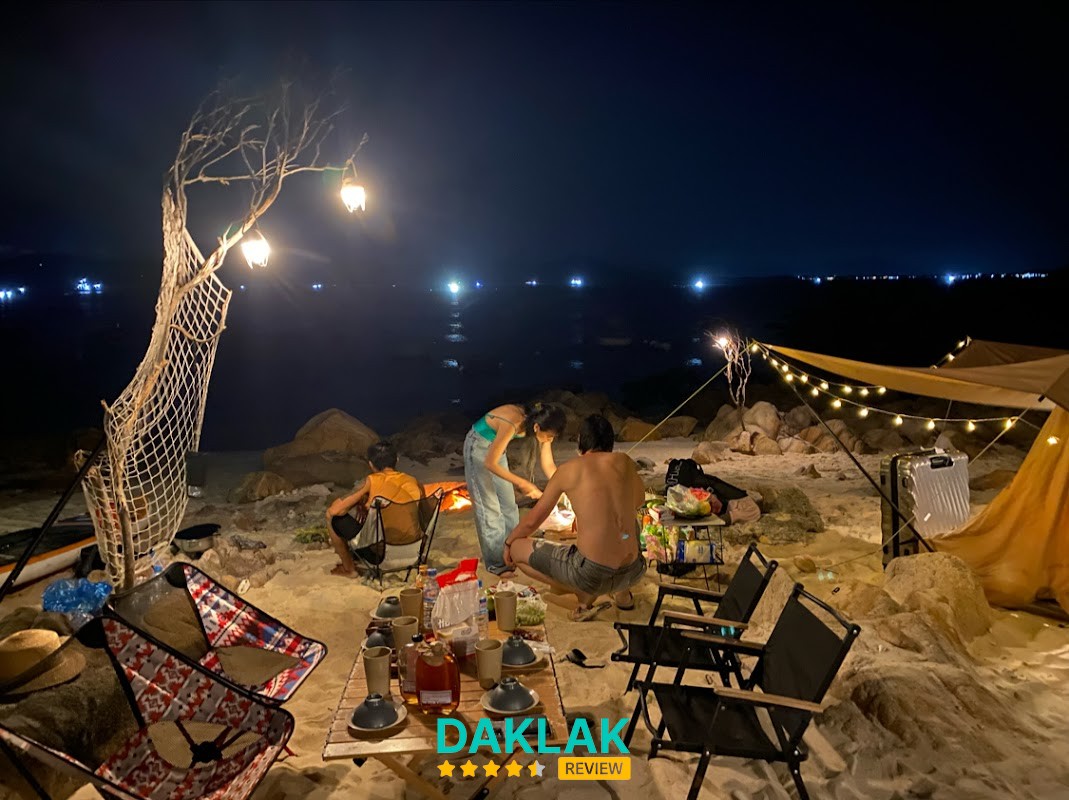 Camping Bán đảo Từ Nham Phú Yên