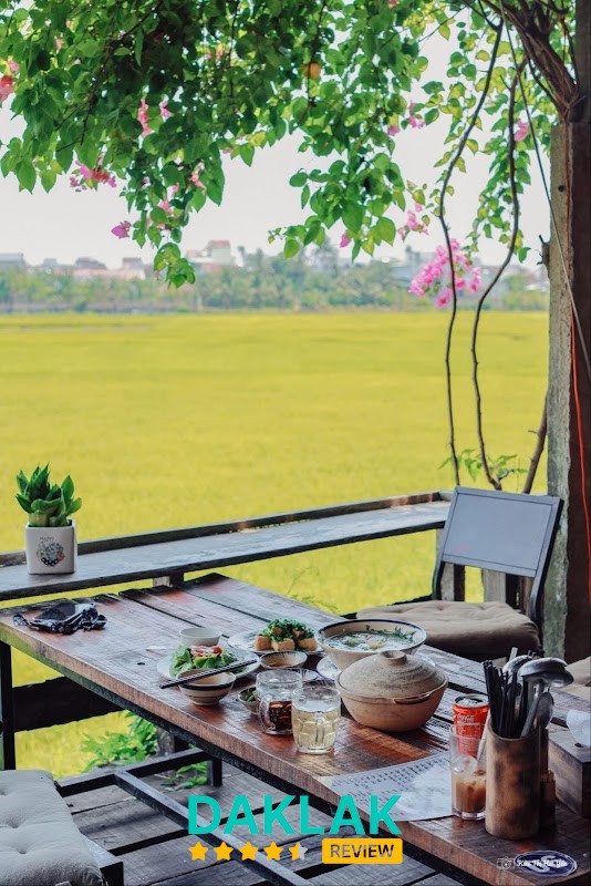 Nhà hàng Cánh Đồng Nhỏ tại Bình Kiến