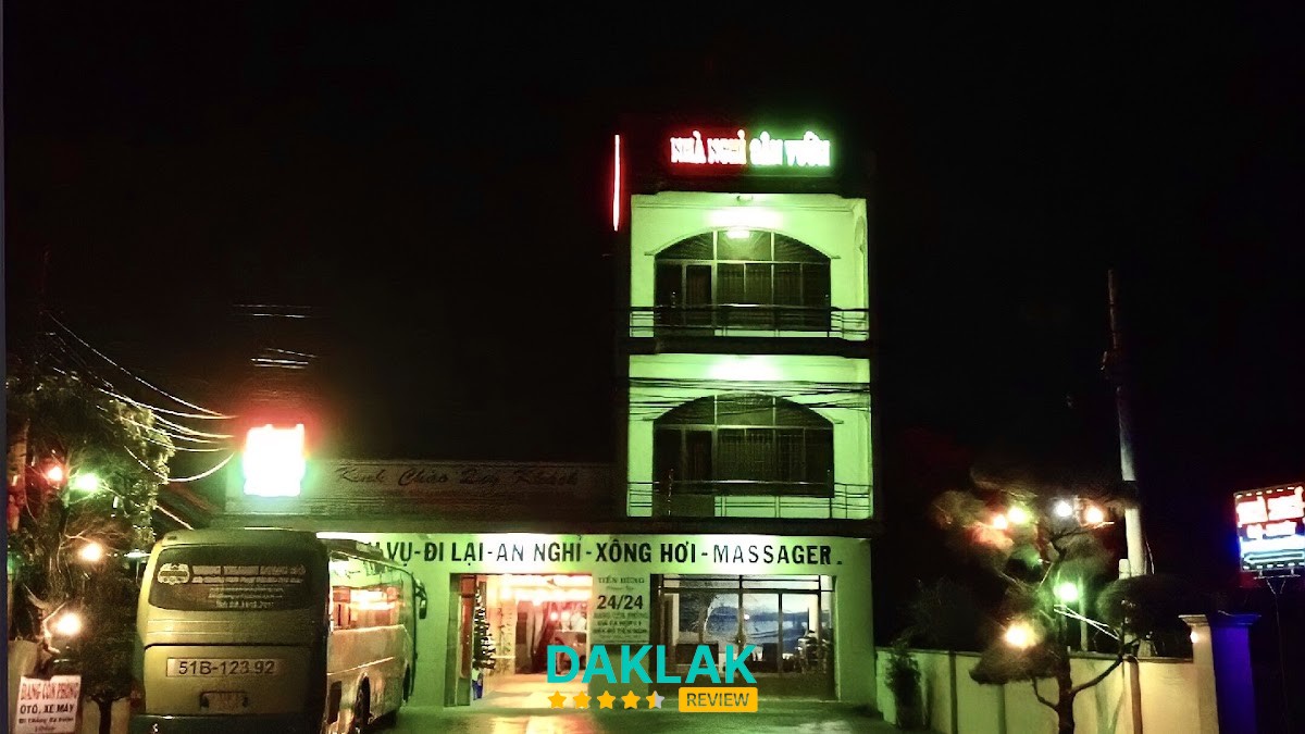 Nhà Nghỉ Sân Vườn tại Bình Kiến