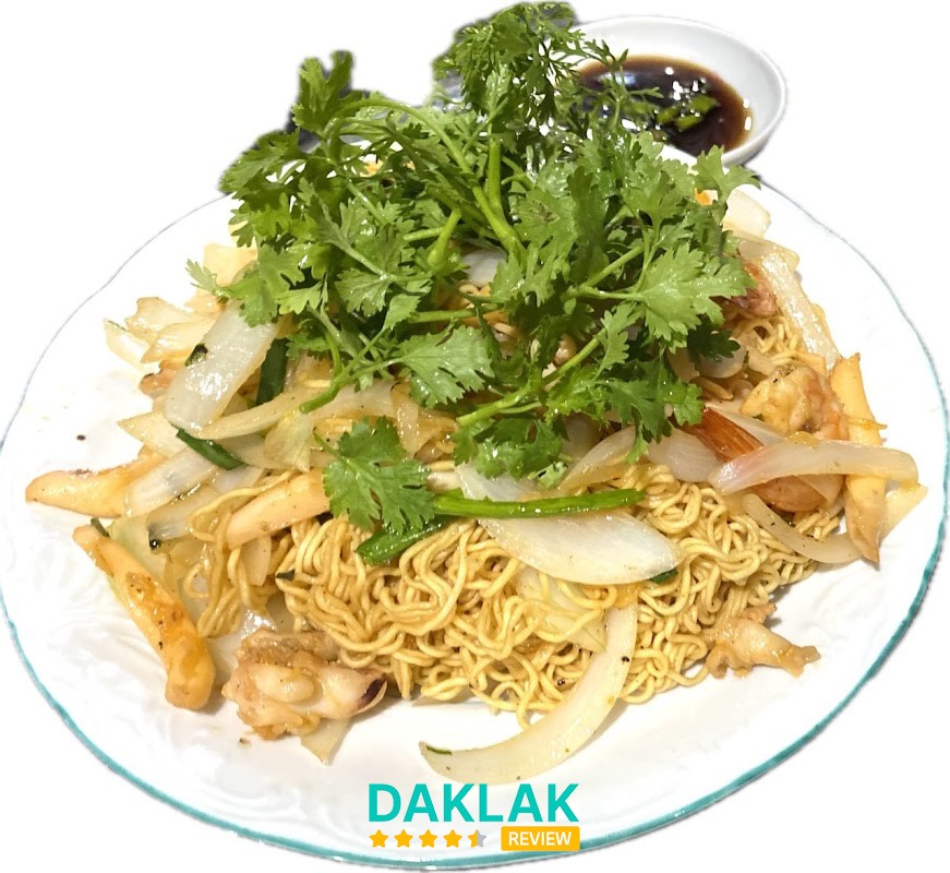 Không gian gần biển của Quán Sáu Tâm