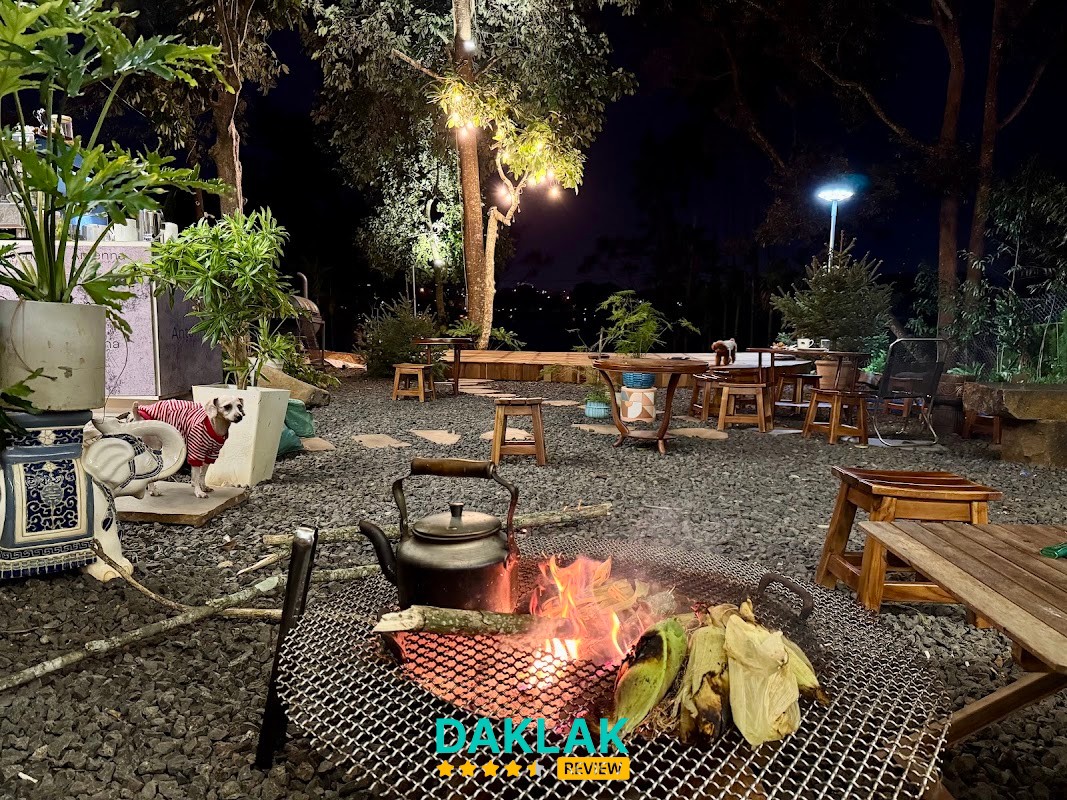 Không gian lều trại tại Antenna Glamping