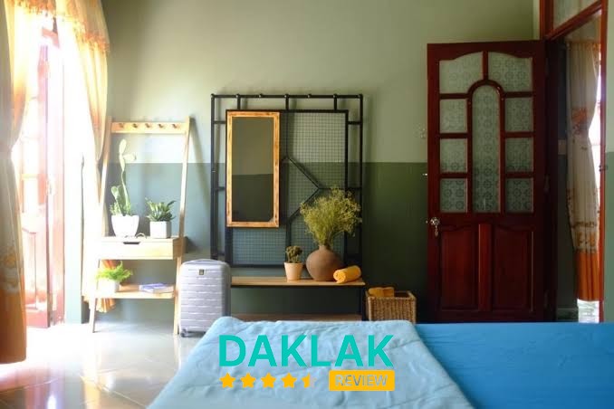Không gian Trại Hoa Vàng Homestay