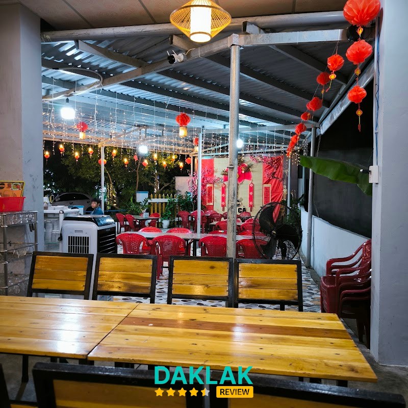 Quán hải sản La cà tại Sông Cầu
