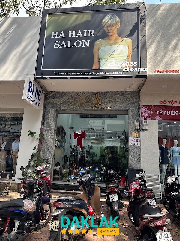 Không gian Hà Hair Salon Buôn Ma Thuột