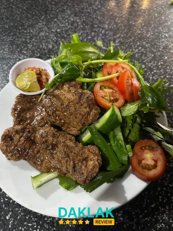 Không gian tại Quán Nhậu Sân Vườn