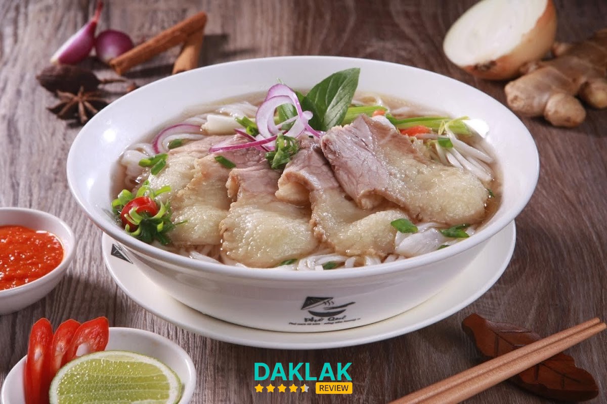Món ăn tại Quán phở Chất Tân Lập