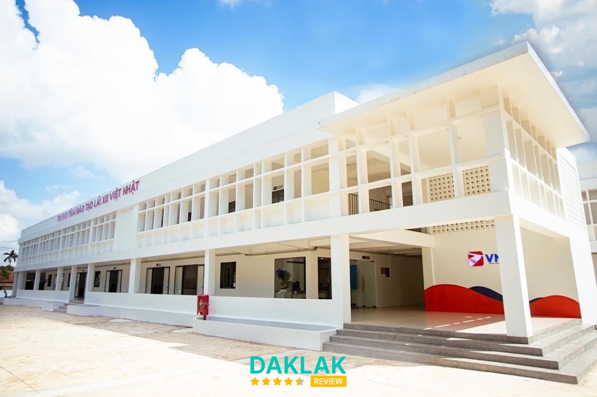 Cơ sở đào tạo lái xe Việt Nhật tại Tân Lập