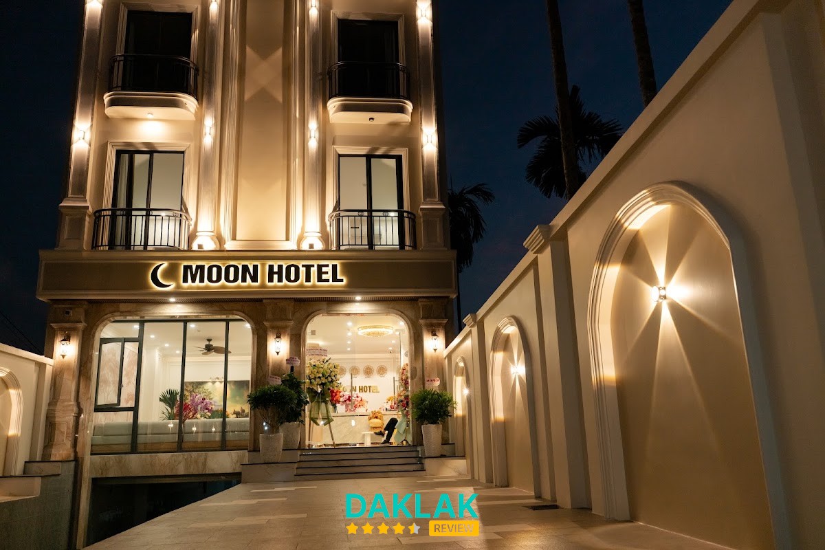 Moon Hotel tại Buôn Hồ