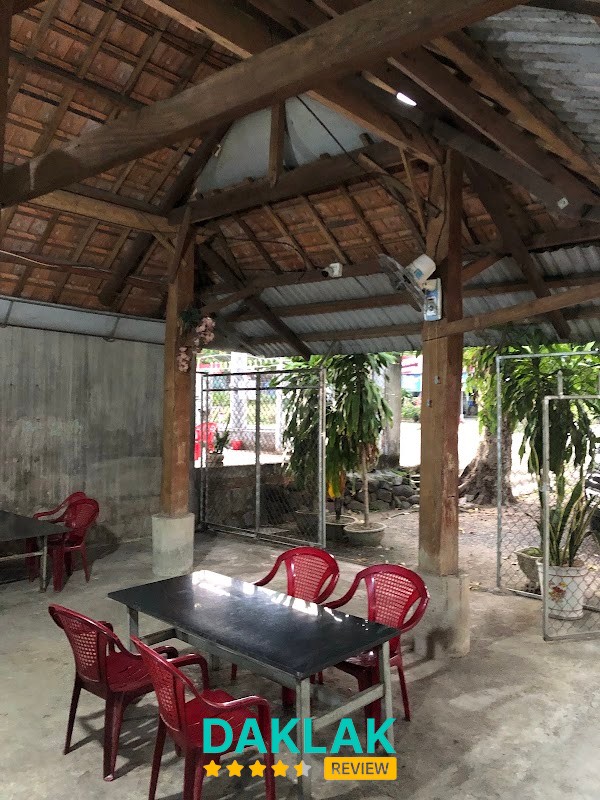 Quán Bò Cây Sung tại Sông Hinh
