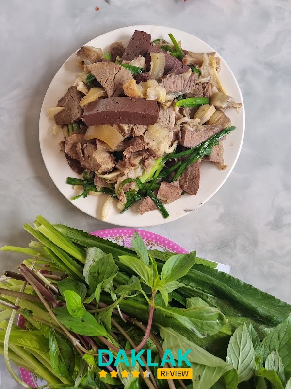 Quán Bò Y Châu tại Sông Hinh