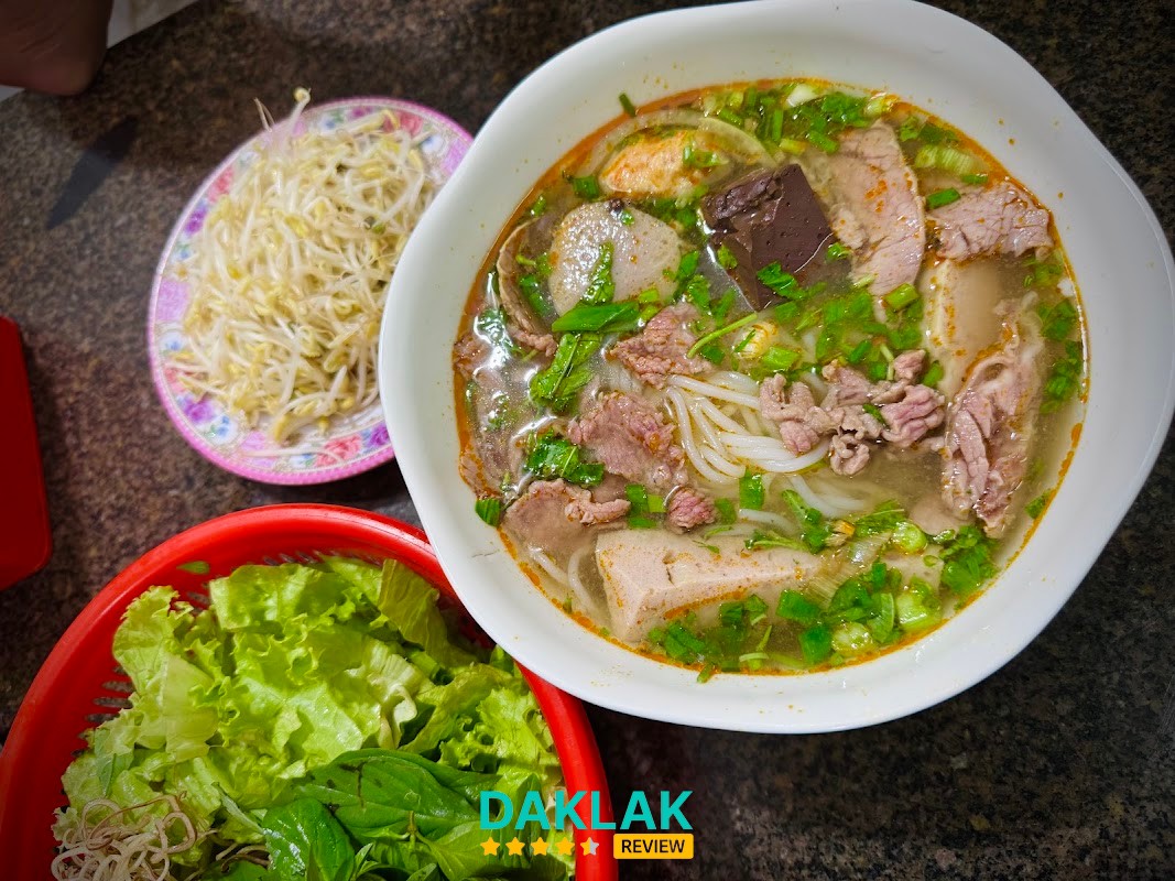 Bún bò huế Sông Hương – hình ảnh 2