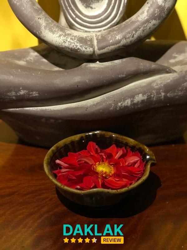 Không gian xanh và hoài cổ tại Chốn Coffee