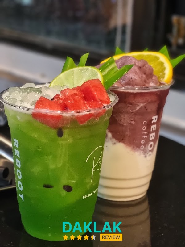 View thành phố tại Reboot Coffee & Lab – hình ảnh 2
