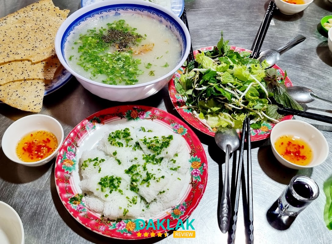 Món ăn tại Quán Cơm Số 2