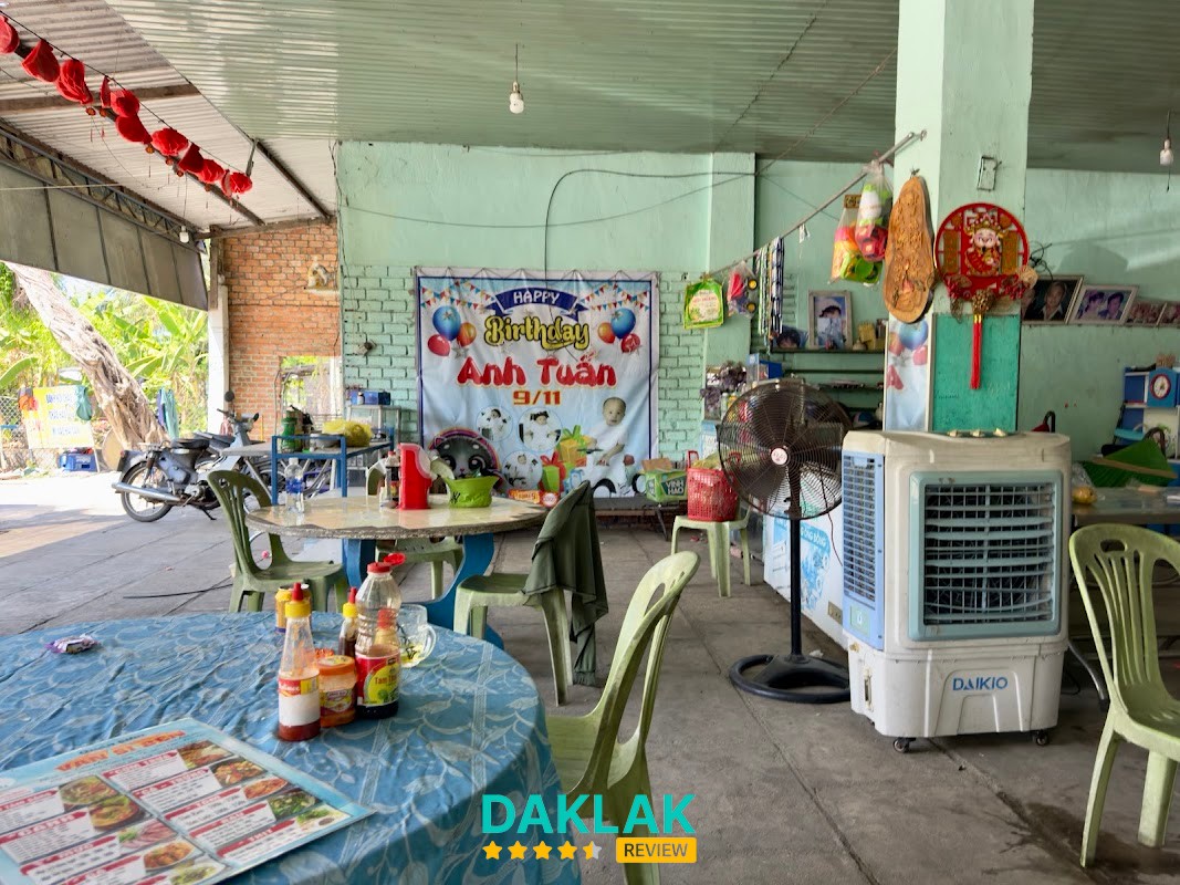 Quán Cơm Sĩ Ben tại Xuân Đài