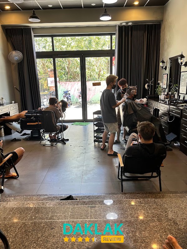 TIẾN ĐẠT BARBER HOUSE tại Đông Hòa - hình ảnh 3