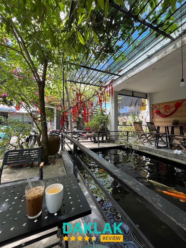 Red Coffee tại Bình Kiến