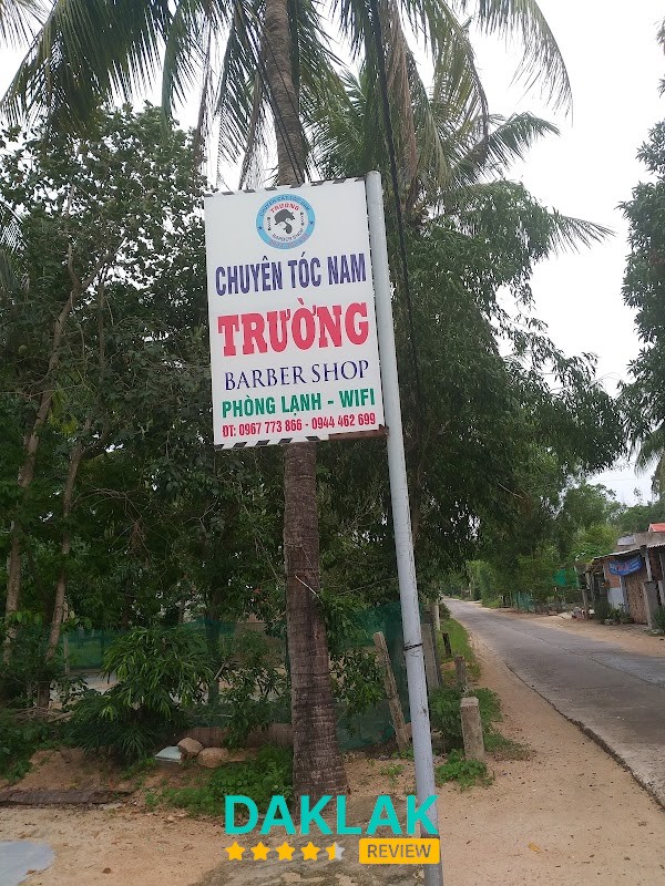 Trường Barber Shop tại Sông Cầu