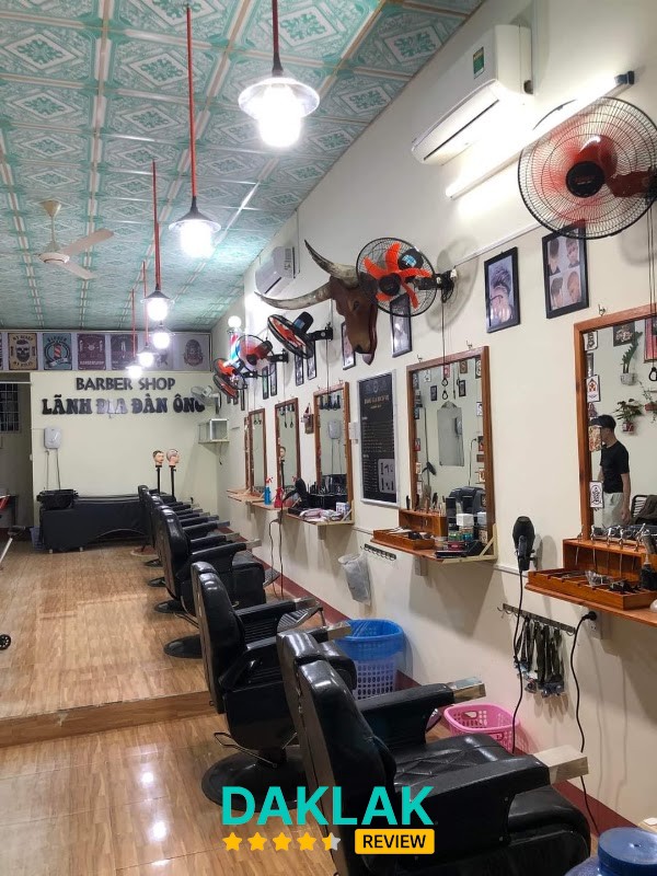 BarBer chí diễn cắt tóc nam tại Sông Cầu - hình ảnh 2