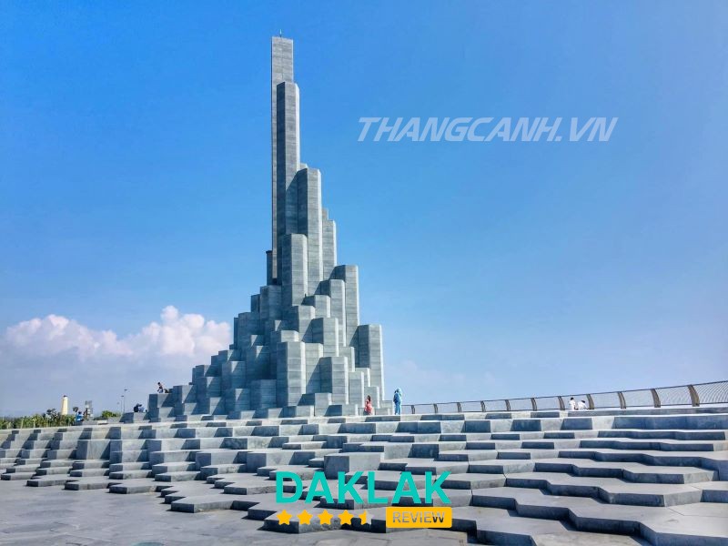 Tháp Nghinh Phong tại Tuy Hòa