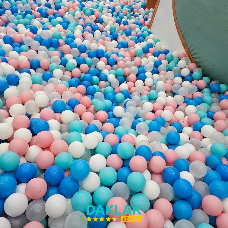 Không gian vui chơi tại SKY KIDS BMT