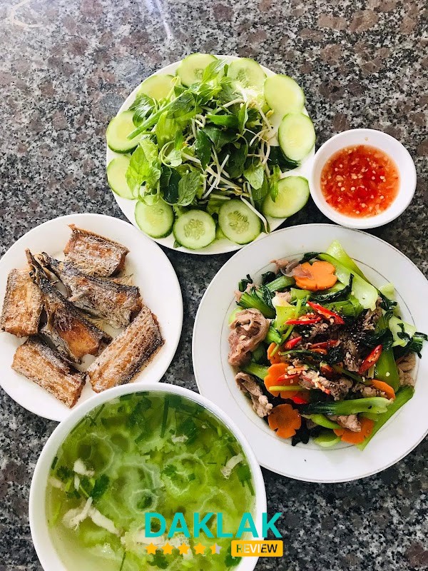 Cháo Lòng Bánh Hỏi Cầu Đà Rằng – hình ảnh 2