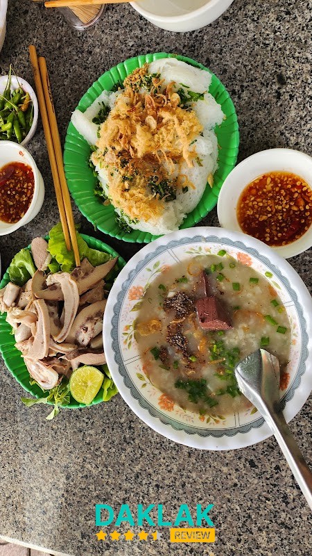 Bánh hỏi lòng heo đại lộ Hùng Vương Tuy Hòa