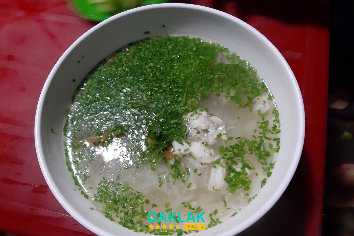 Tô bánh canh hẹ Ngô Quyền Tuy Hòa
