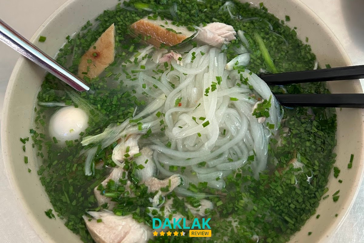 Tô bánh canh hẹ Bé Bông Tuy Hòa