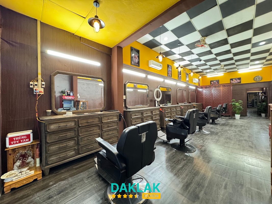 Cắt tóc tại Kingu Barber Shop