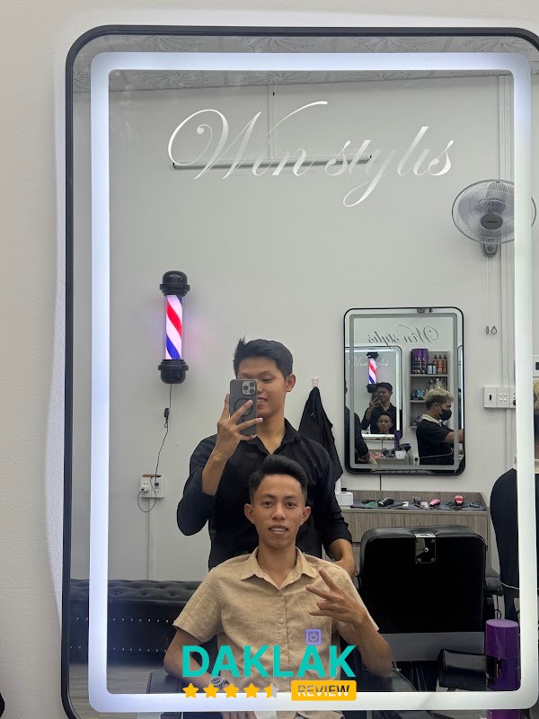 Cắt tóc nam tại Win Stylis