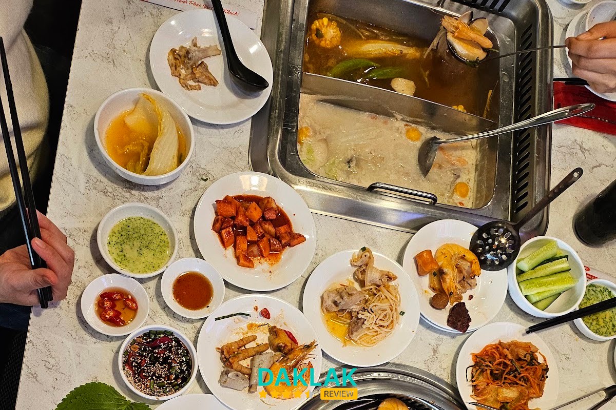 Món ăn tại Jim House Buffet Hotpot BBQ