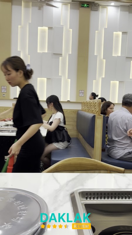 Món buffet tại Lẩu Việt Buôn Ma Thuột