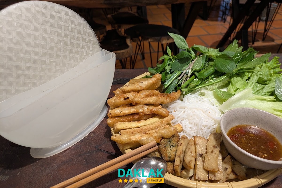 Không gian Buffet Chay Khai Ngộ