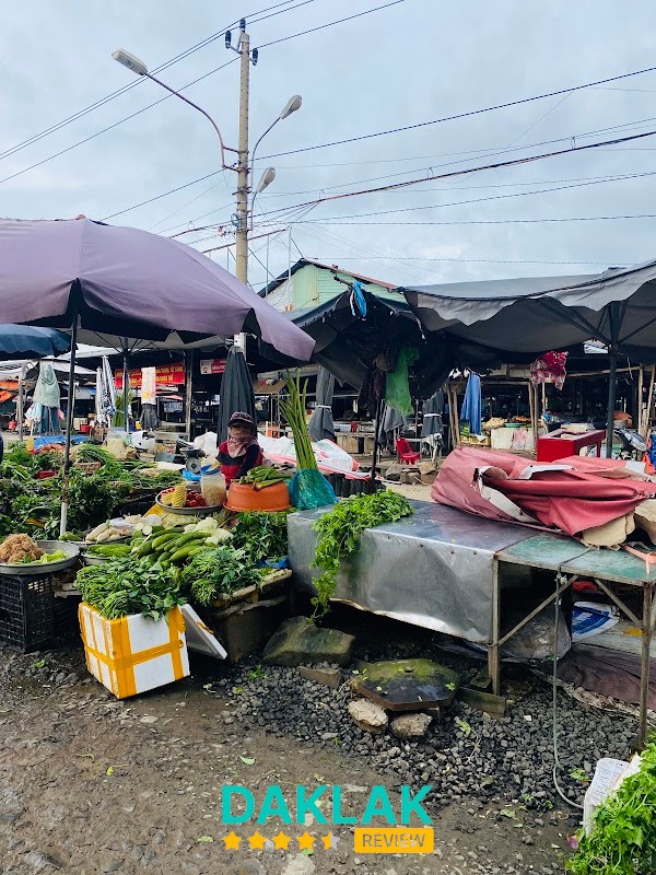 Không gian Chợ Tạm Buôn Ma Thuột